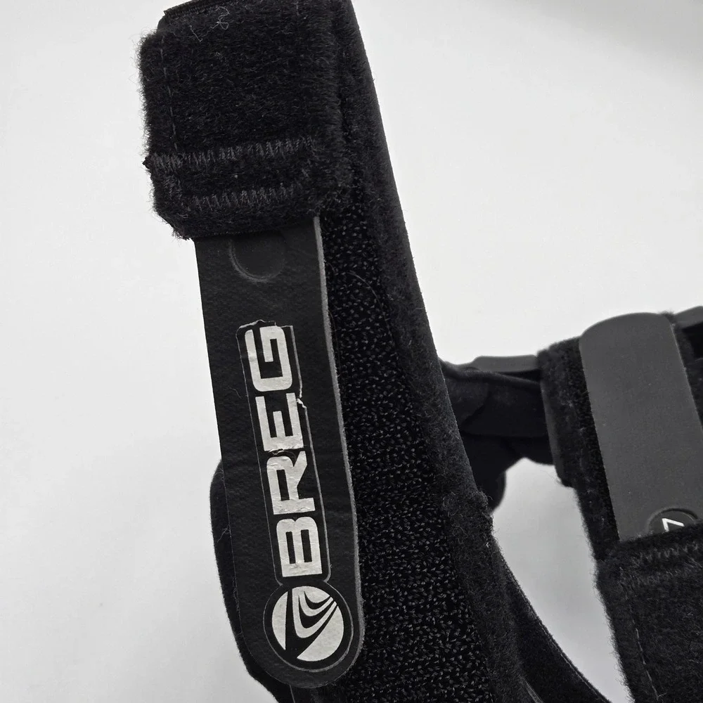 Breg Fusion OA Plus Knee Brace One Size Black Neoprene Hinged Support Adjustable